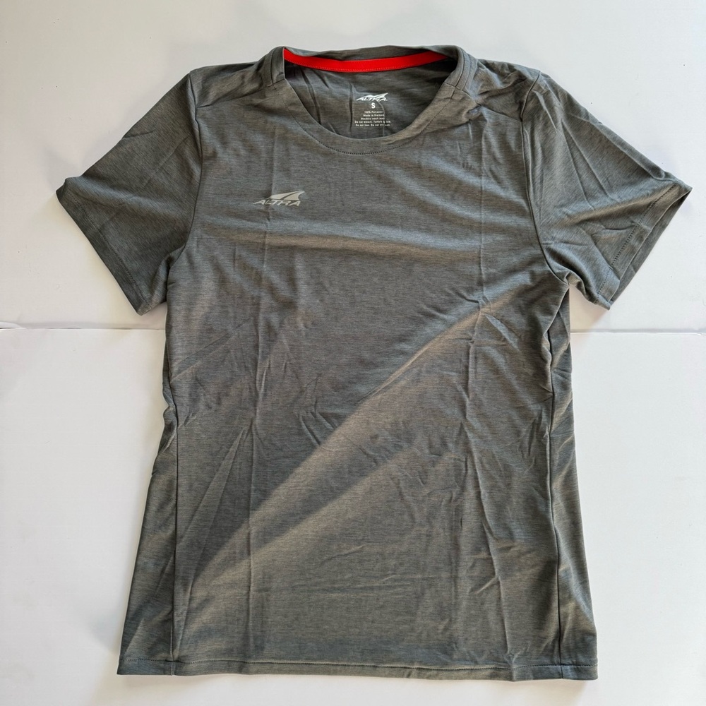 Altra Women’s Core Short Sleeve Tee.
